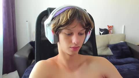 Snapshot of ostin_meoww chatting on September 2025 06:06:02 AM Ostin online show from September 2025 06:06:02 AM