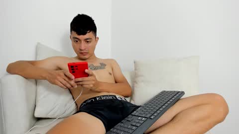 O S T I N online show from September 2025 01:48:02 PM