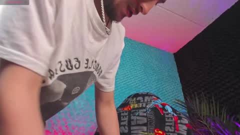 otter_wet online show from April 2026 08:20:01 AM