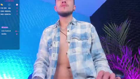 Snapshot of otter_wet chatting on May 2026 08:19:01 AM otter_wet online show from May 2026 08:19:01 AM