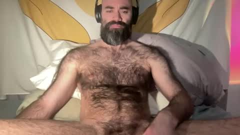 Snapshot of otterboy_1987 chatting on January 2025 05:27:01 AM Fraser Foxx online show from January 2025 05:27:01 AM