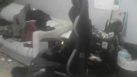 ouinnybis195625 online show from December 2024 06:04:02 PM