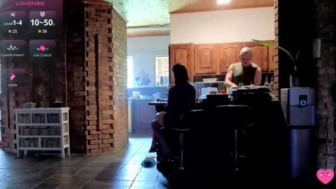 OurJourneyXoXo online show from November 2025 09:20:02 AM