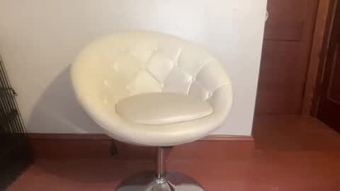 Snapshot of outofhisleague_ chatting on November 2025 04:06:01 PM outofhisleague_ online show from November 2025 04:06:01 PM