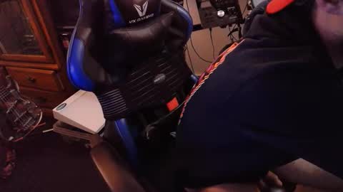 WhiteDaddyCream online show from April 2026 05:54:02 AM