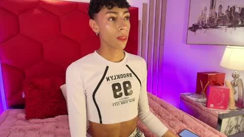 Owen online show from April 2026 03:04:02 AM