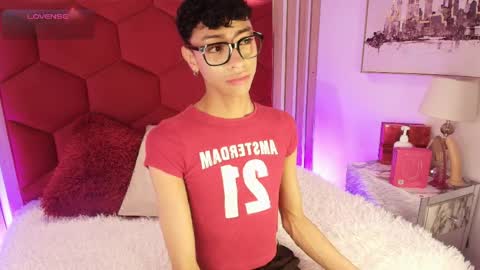 Owen online show from April 2026 03:12:01 AM