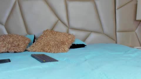 owen_stone1 online show from February 2026 11:36:02 PM