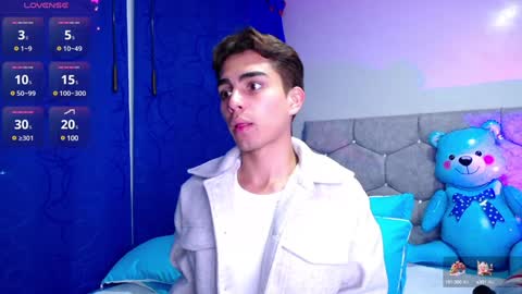 Owen  Independent model  online show from February 2025 04:26:02 AM