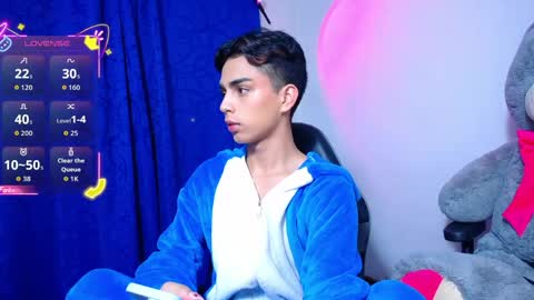 Owen  Independent model  online show from April 2026 12:35:01 AM