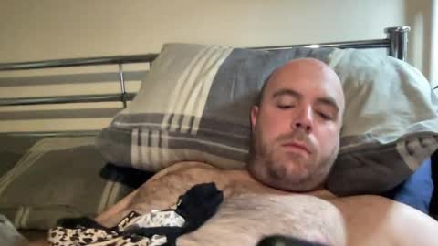 Owen2022 online show from April 2026 06:20:01 AM