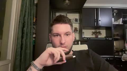 pablo_benzo online show from October 2025 03:35:02 PM