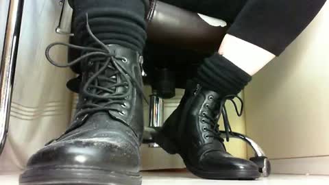 Pablo Meness online show from March 2025 11:11:01 PM