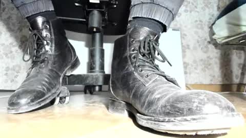 Pablo Meness online show from November 2025 07:05:02 PM