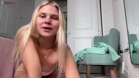 Snapshot of paigepawg chatting on June 2026 02:15:01 PM PaigePawg online show from June 2026 02:15:01 PM