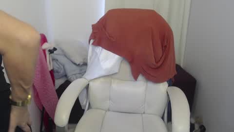 Snapshot of paiper_halliwey_ chatting on December 2024 07:55:01 PM paiper online show from December 2024 07:55:01 PM