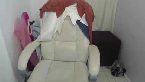 paiperhalliwey online show from December 2024 03:41:01 AM