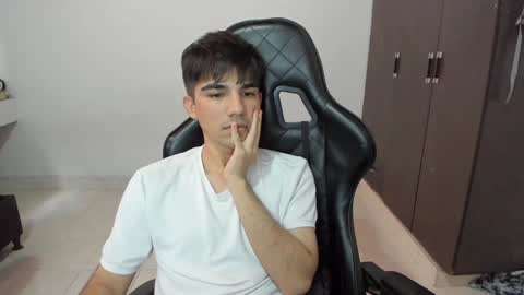 pakun_ online show from December 2024 06:39:01 PM