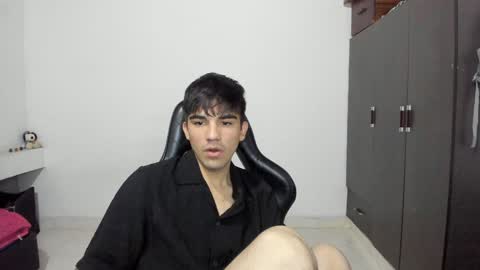 pakun_ online show from December 2024 12:37:01 AM