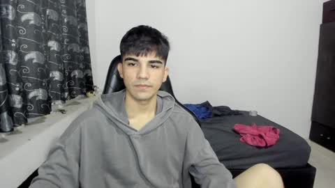 pakun_ online show from February 2025 01:43:01 AM