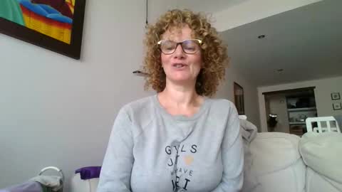 Snapshot of palaustudio chatting on October 2025 09:43:01 AM Merce online show from October 2025 09:43:01 AM