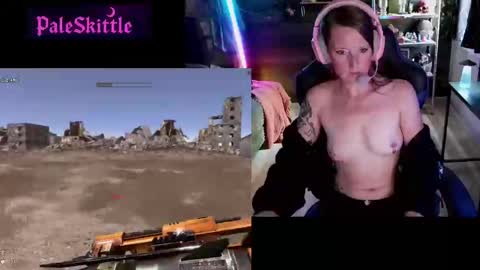 Snapshot of paleskittle chatting on September 2025 09:53:01 PM Pale Skittle online show from September 2025 09:53:01 PM