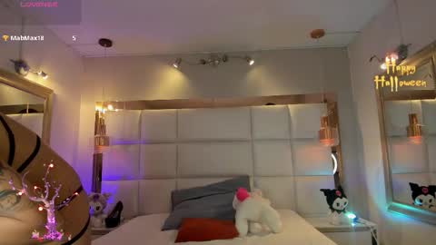 Palmer  online show from October 2025 09:05:02 PM