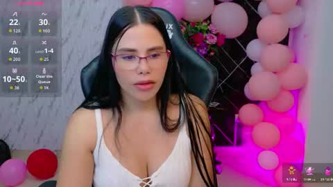Snapshot of pam_roberts chatting on June 2026 06:39:02 PM Pam online show from June 2026 06:39:02 PM
