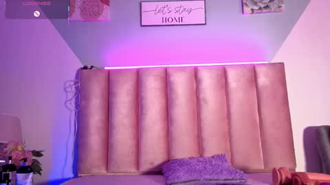 Snapshot of pameela_brown1 chatting on November 2025 08:30:02 PM Pamela online show from November 2025 08:30:02 PM