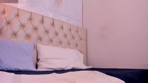 Pamela online show from October 2025 07:59:01 PM