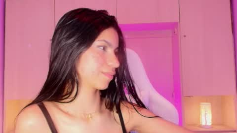 Snapshot of pamelaascott chatting on December 2024 10:08:01 AM P A M online show from December 2024 10:08:01 AM