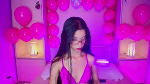 Snapshot of pamelaascott chatting on December 2024 11:27:02 PM P A M online show from December 2024 11:27:02 PM