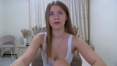 Snapshot of pamelablair chatting on January 2025 03:06:02 AM Pamela Blair online show from January 2025 03:06:02 AM