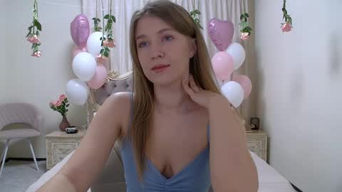 Snapshot of pamelablair chatting on February 2025 06:04:01 AM Pamela Blair online show from February 2025 06:04:01 AM