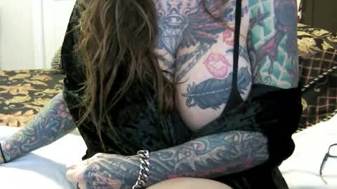 PAMELA GUNNS online show from February 2025 06:21:01 PM