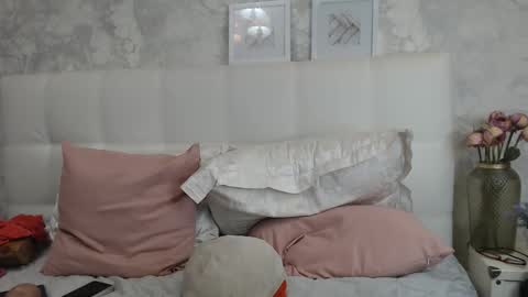 Pamella online show from September 2025 07:13:02 PM