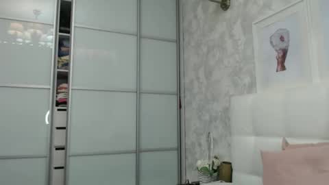 Pamella online show from January 2026 05:27:02 PM