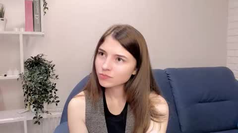 daniella online show from September 2025 06:30:02 PM