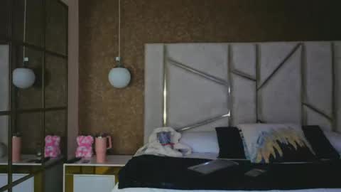 pamplemusa_ online show from April 2026 11:38:02 AM