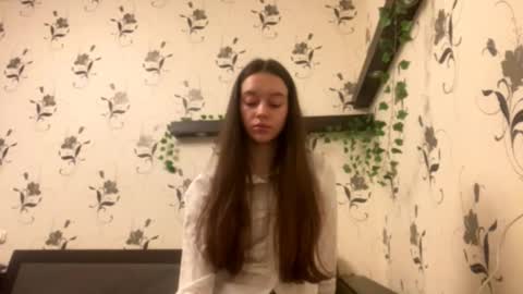 Kate online show from September 2025 08:32:01 PM