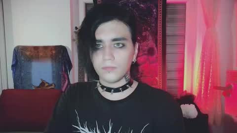 In bio online show from November 2025 01:05:02 AM