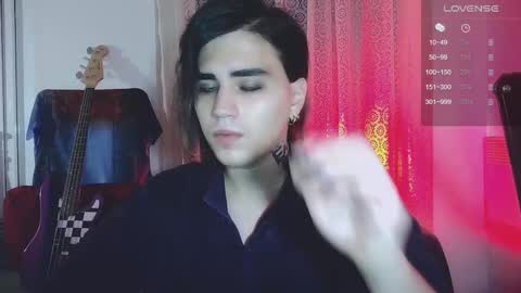 In bio online show from December 2025 02:06:02 AM