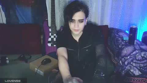 In bio online show from December 2025 11:21:01 PM