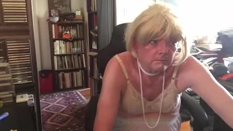 Pantyvioletlace online show from September 2025 04:39:02 PM