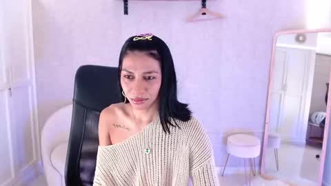 Snapshot of pao_thebigclit chatting on December 2024 10:11:02 PM Paolita online show from December 2024 10:11:02 PM