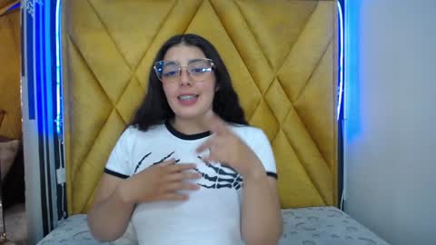 Snapshot of paola_lyon chatting on February 2025 09:58:02 PM Paola Lyon online show from February 2025 09:58:02 PM