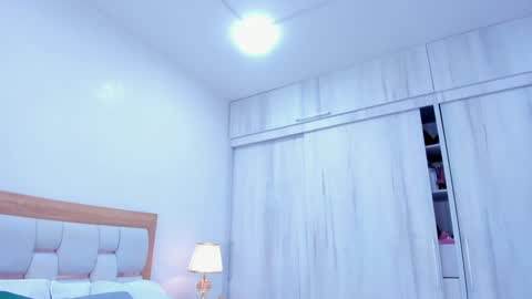 Paola  online show from January 2025 07:18:01 PM