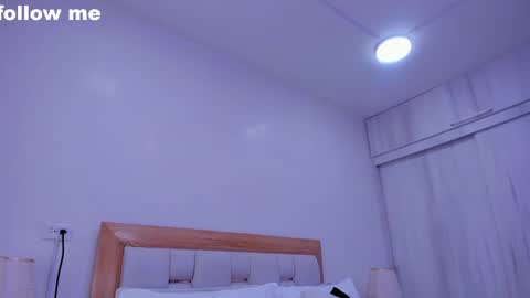 Paola  online show from February 2025 06:56:02 PM