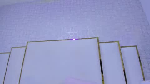 Paola  online show from November 2025 11:30:01 AM