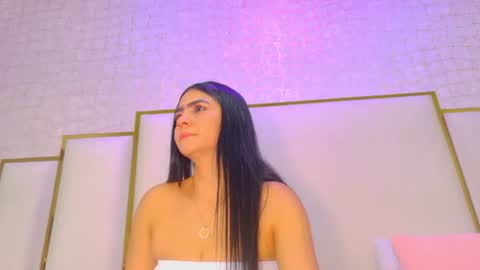 Snapshot of paolaa_rodriguez chatting on June 2026 11:47:02 AM Paola online show from June 2026 11:47:02 AM